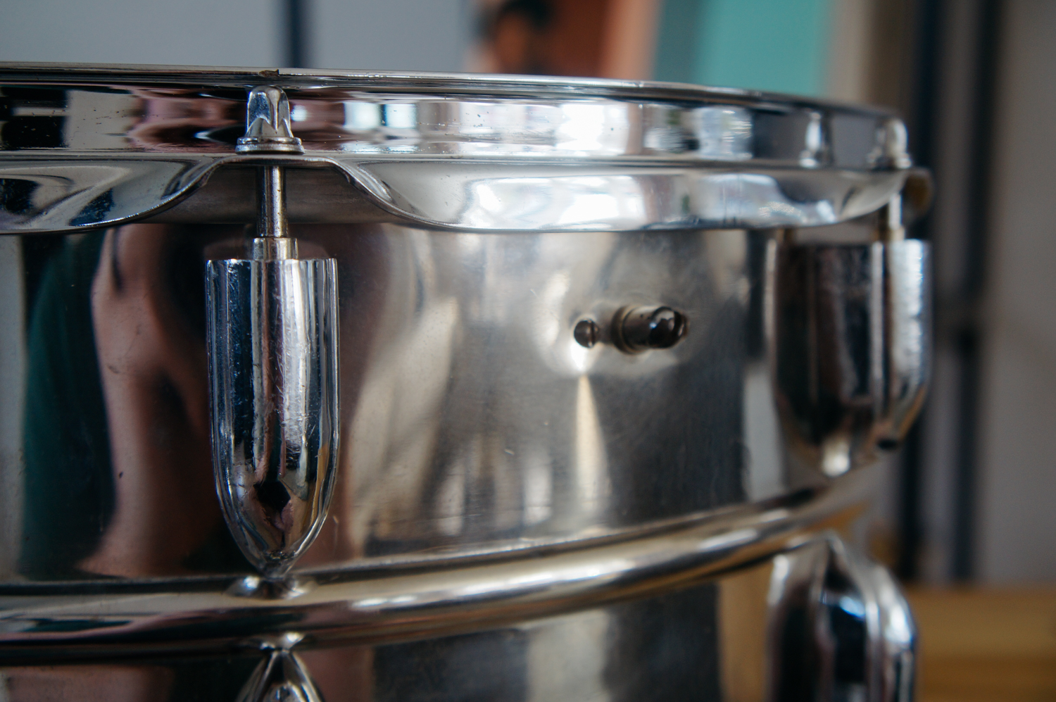 1940s-Beverley-14x6.5-Chrome-over-Brass-Snare-Drum-6